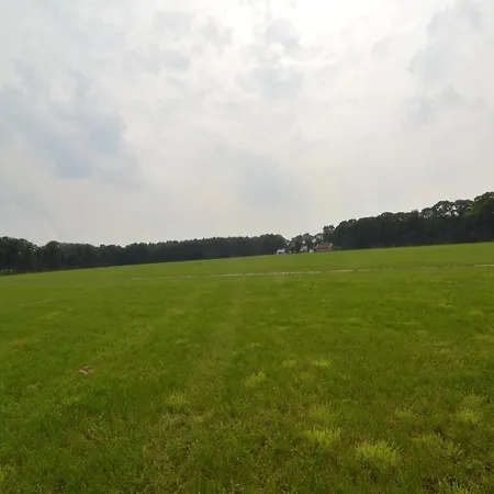 Feriehus In Near Hambroek