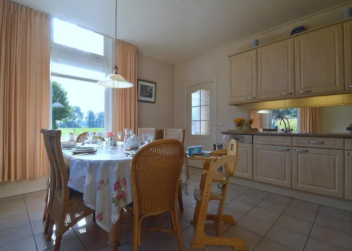 In Near Hambroek Haarlo