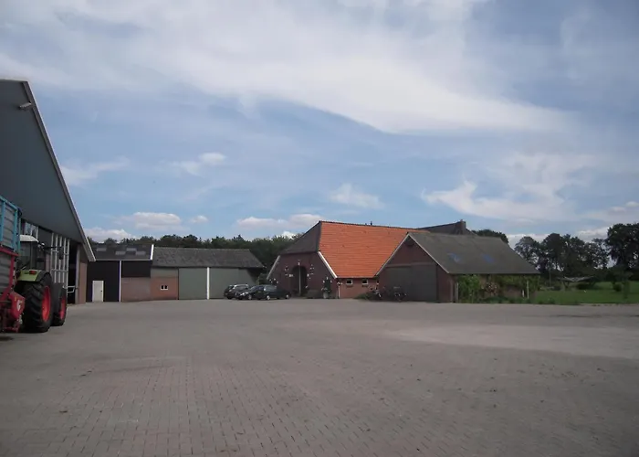 Semesterbostad In Near Hambroek Haarlo