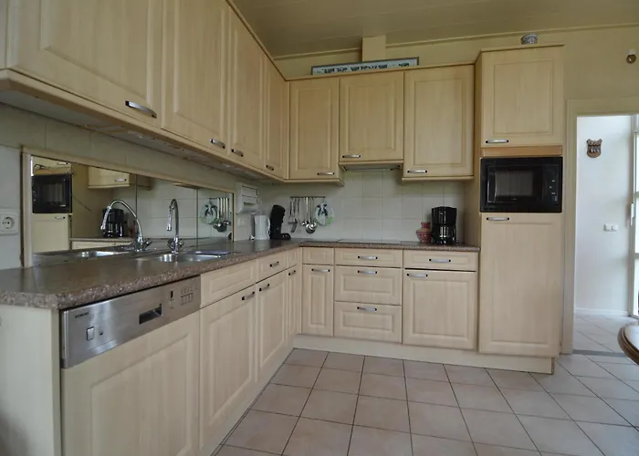 In Near Hambroek بيت للعطل Haarlo