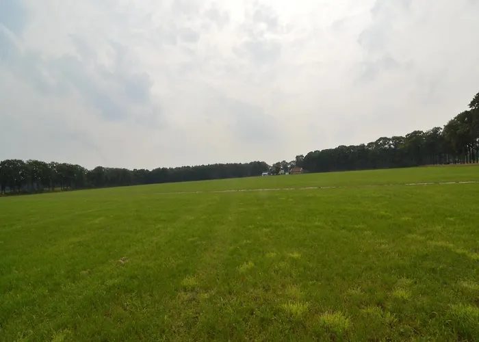 بيت للعطل In Near Hambroek