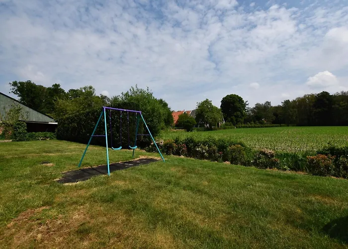 بيت للعطل In Near Hambroek *